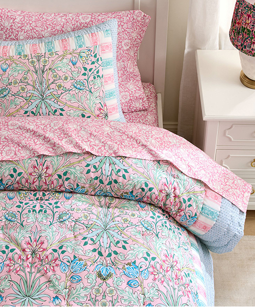 Blooms Pink Quilt