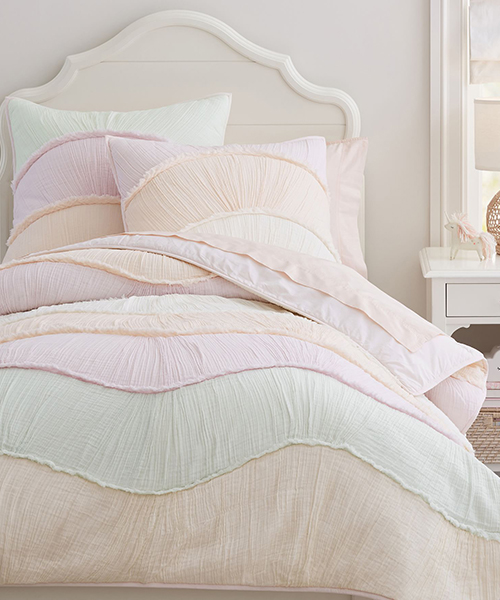 Girls Organic Bedding | Ryleigh Ruched Wave Quilt